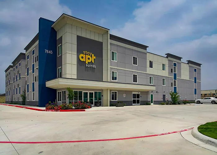 Stayapt Suites San Antonio-Randolph